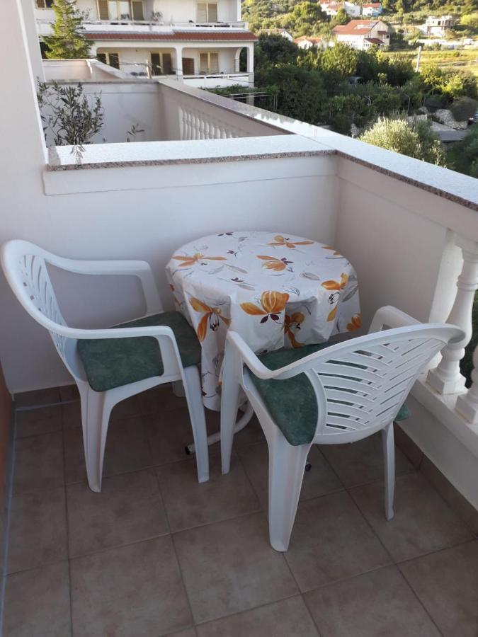 Apartments Sandra Palit Екстериор снимка