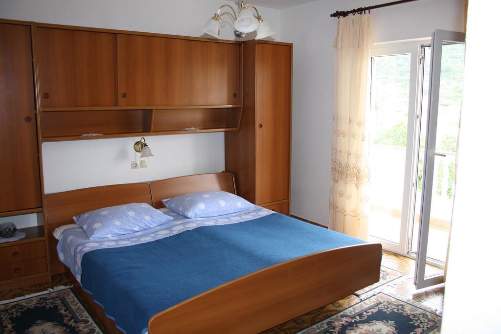 Apartments Sandra Palit Екстериор снимка
